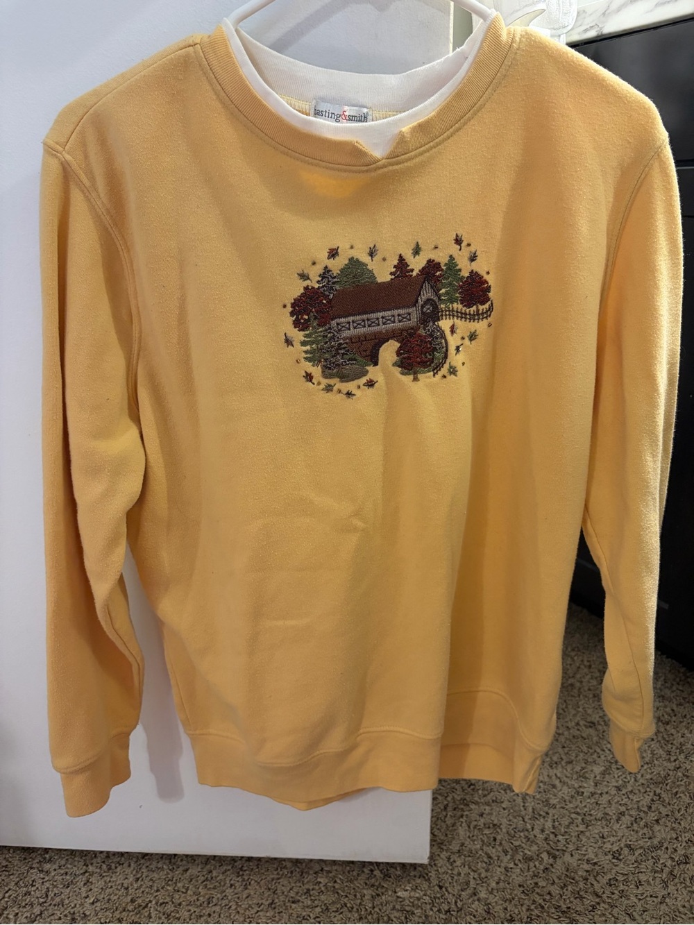 Embroidered Covered Bridge Crewneck Sweater - Yellow